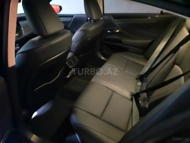 Lexus ES 300h 2022, 1,100 km - 2.5 l - Bakı