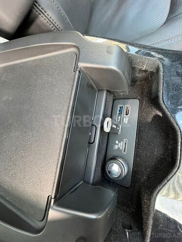 Land Rover Range Rover 2018, 87,000 km - 3.0 л - Bakı