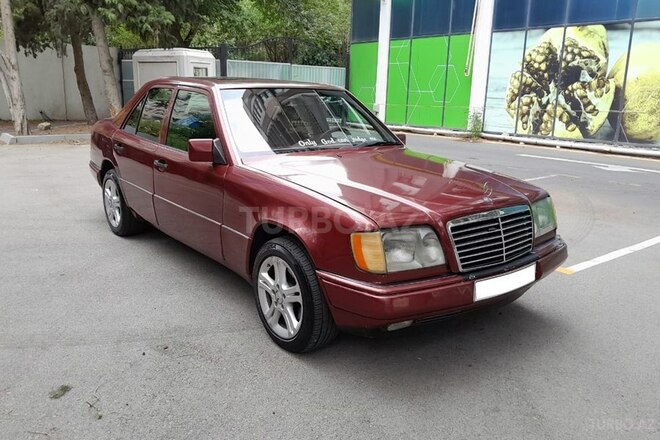 Mercedes E 220 1995, 405,112 km - 2.2 l - Bakı