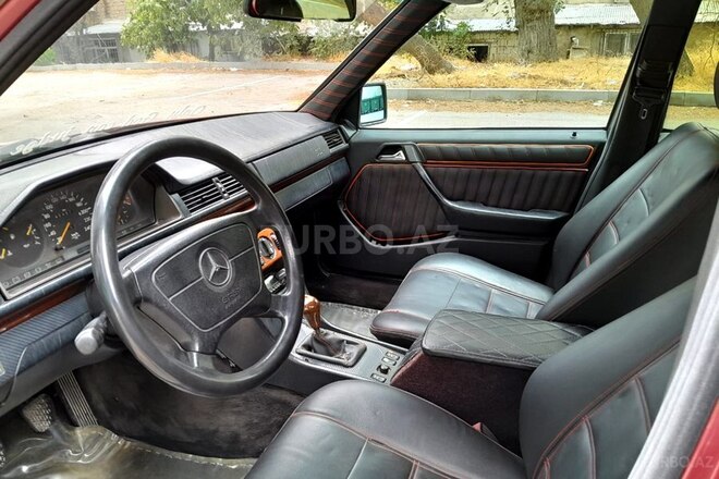 Mercedes E 220 1995, 405,112 km - 2.2 l - Bakı