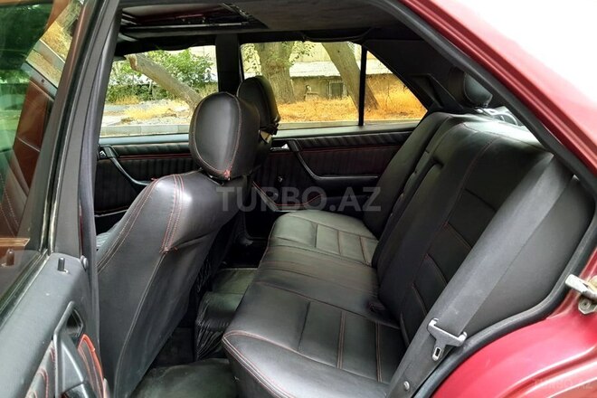 Mercedes E 220 1995, 405,112 km - 2.2 l - Bakı