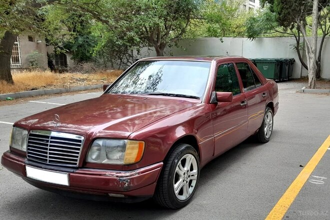 Mercedes E 220 1995, 405,112 km - 2.2 l - Bakı