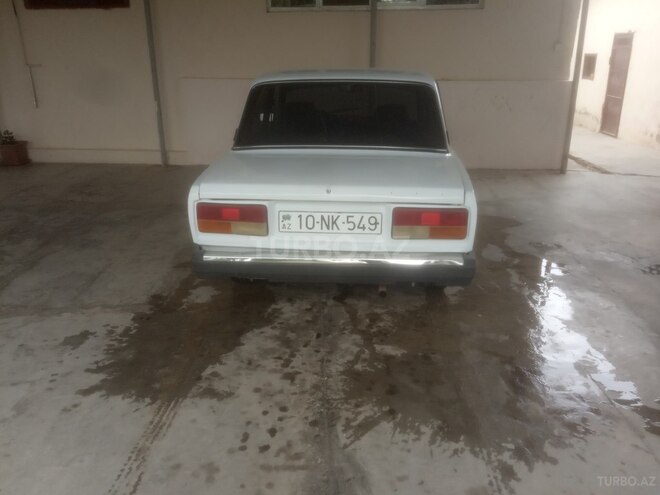 LADA (VAZ) 2107 2004, 150,000 km - 1.6 l - Salyan