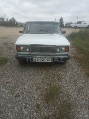 LADA (VAZ) 2107 2004, 150,000 km - 1.6 l - Salyan