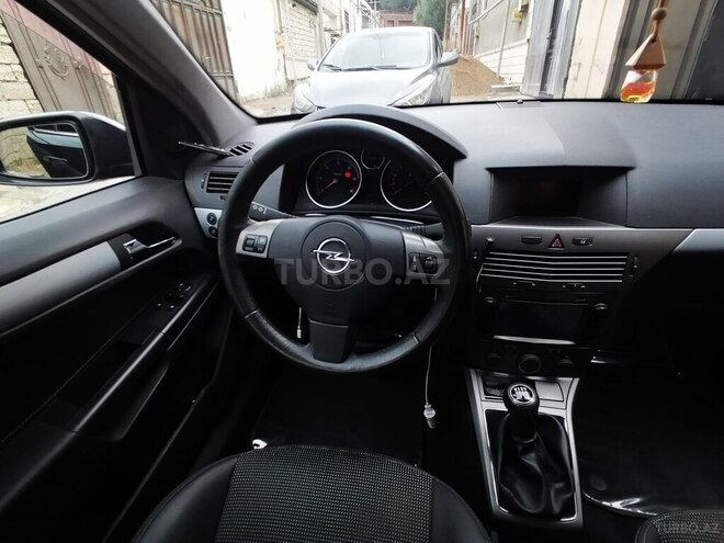Opel Astra 2006, 165,000 km - 1.3 l - Bakı