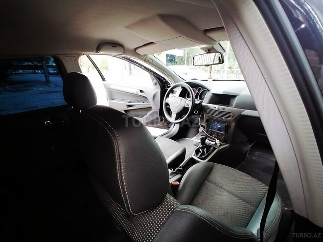 Opel Astra 2006, 165,000 km - 1.3 l - Bakı