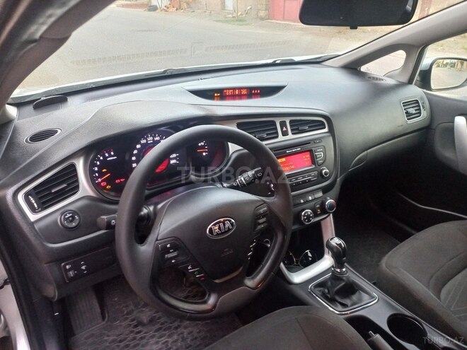 Kia Ceed 2015, 198,098 km - 1.6 l - Bakı