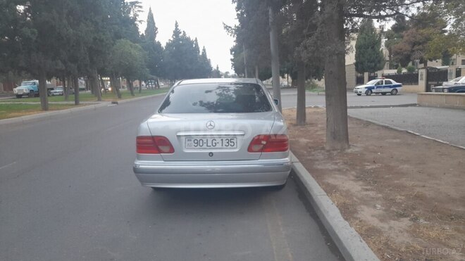 Mercedes E 230 1997, 557,000 km - 2.3 l - Gəncə