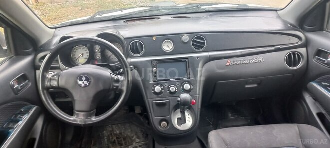 Mitsubishi Airtrek 2002, 212,444 km - 2.0 l - Bərdə