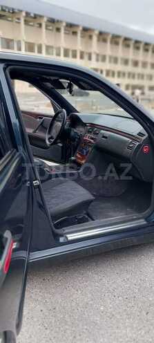 Mercedes E 230 1996, 444,900 km - 2.3 л - Sumqayıt