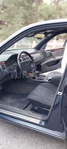 Mercedes E 230 1996, 444,900 km - 2.3 л - Sumqayıt