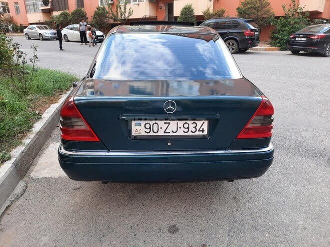 Mercedes C 200 1996, 250,000 km - 2.0 л - Bakı