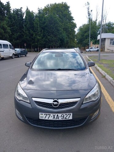 Opel Astra 2011, 145,000 km - 1.3 l - Mingəçevir