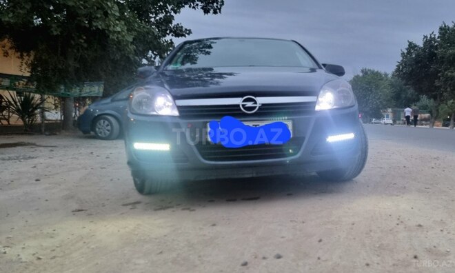 Opel Astra 2006, 205,027 km - 1.6 л - Salyan