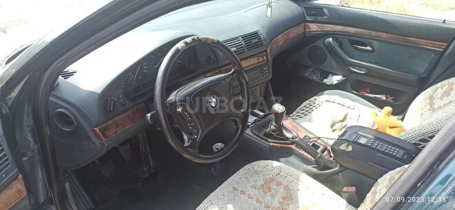 BMW 523 1996, 400,000 km - 2.5 l - Bakı