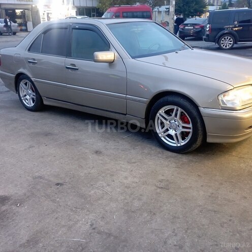 Mercedes C 200 1995, 345,680 km - 2.0 л - Sumqayıt