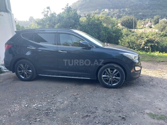 Hyundai Santa Fe 2013, 107,000 km - 2.0 л - Astara