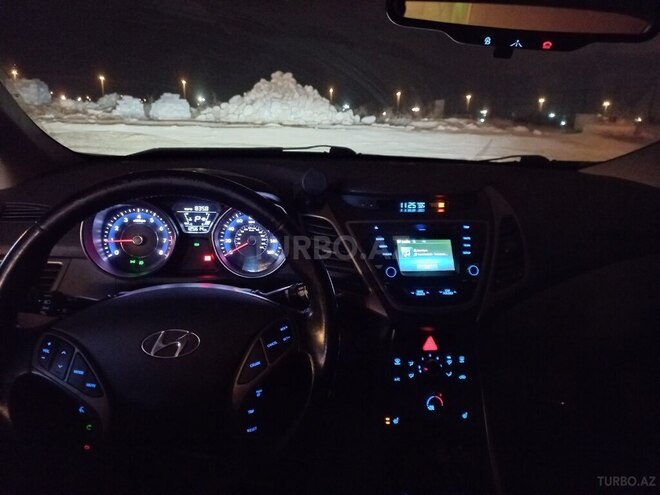Hyundai Elantra 2014, 133,000 km - 1.8 л - Qəbələ