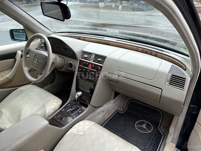 Mercedes C 240 1999, 375,000 km - 2.4 l - Bakı