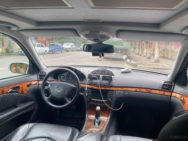 Mercedes E 320 2004, 239,000 km - 3.2 л - Xaçmaz