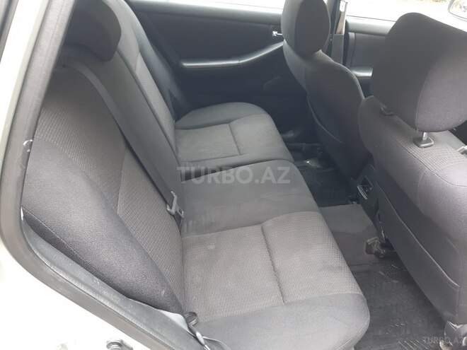 Toyota Corolla 2005, 176,000 km - 1.4 л - Bakı