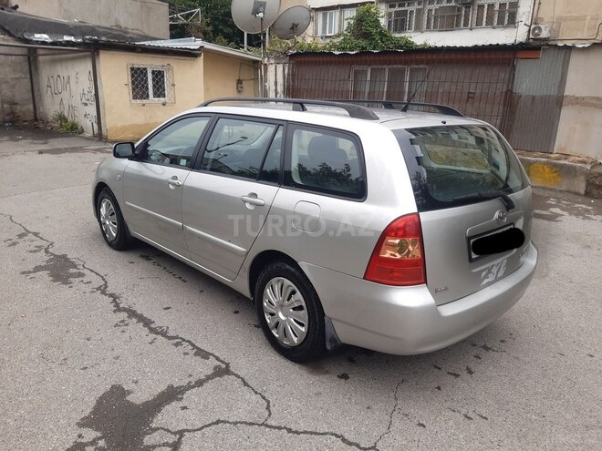 Toyota Corolla 2005, 176,000 km - 1.4 л - Bakı