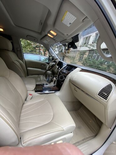 Infiniti QX56 2010, 260,400 km - 5.6 л - Bakı