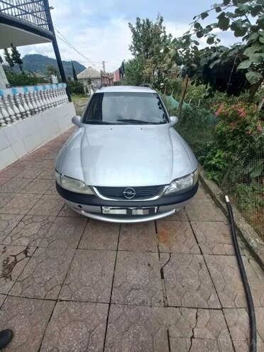 Opel Vectra 1999, 369,963 km - 1.8 l - Astara