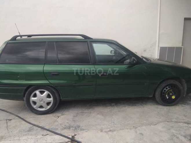 Opel Astra 1996, 220,000 km - 1.8 л - Şəki