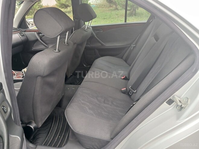Mercedes E 220 2000, 480,000 km - 2.2 л - Bakı
