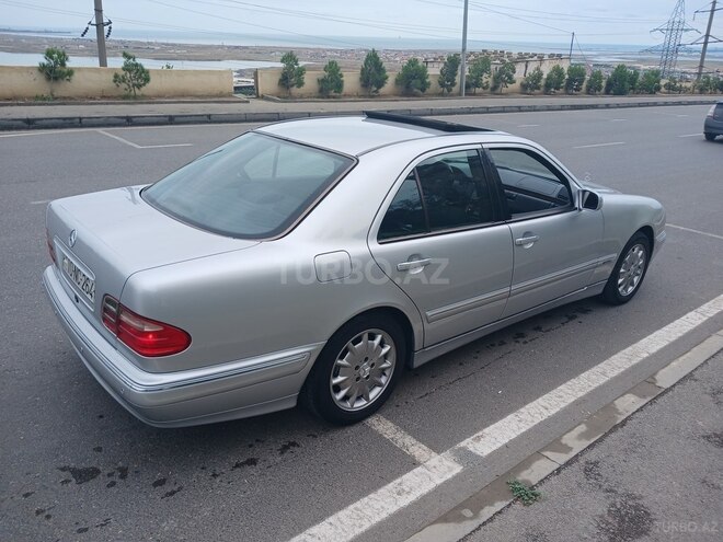 Mercedes E 220 2000, 480,000 km - 2.2 л - Bakı
