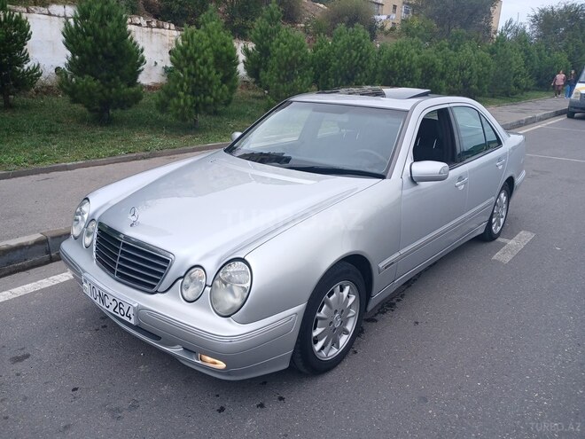 Mercedes E 220 2000, 480,000 km - 2.2 л - Bakı