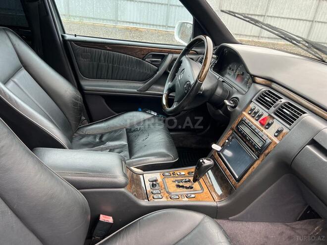 Mercedes E 320 2000, 226,026 km - 3.2 l - Bakı
