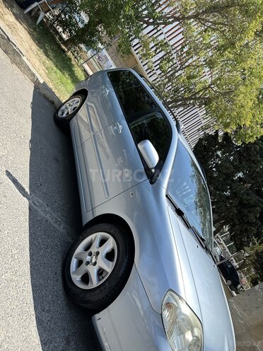Toyota Corolla 2005, 197,000 km - 1.4 l - Bakı