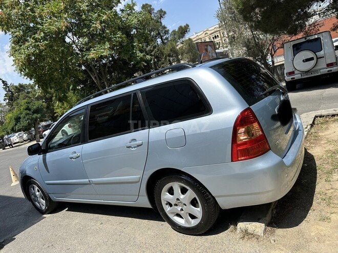 Toyota Corolla 2005, 197,000 km - 1.4 l - Bakı