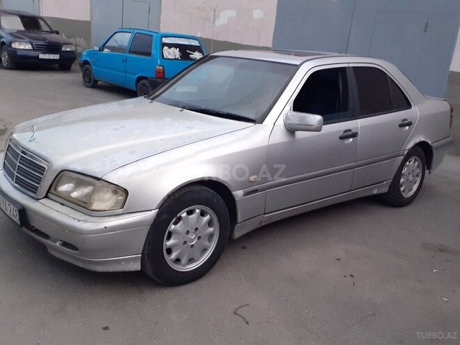 Mercedes C 220 1999, 389,000 km - 2.2 л - Bakı