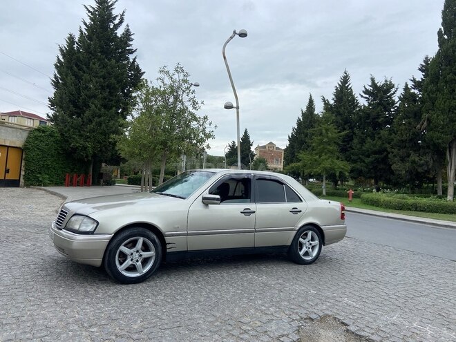 Mercedes C 180 1995, 437,575 km - 1.8 l - Bakı