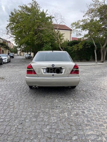 Mercedes C 180 1995, 437,575 km - 1.8 l - Bakı