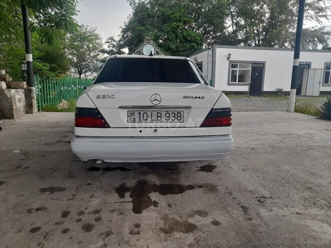 Mercedes E 220 1994, 344,000 km - 2.2 l - İmişli