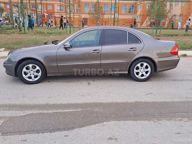 Mercedes E 220 2007, 331,000 km - 2.2 l - Bakı
