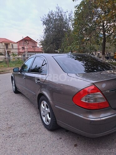 Mercedes E 220 2007, 331,000 km - 2.2 l - Bakı