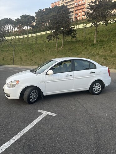 Hyundai Accent 2009, 270,000 km - 1.4 л - Bakı