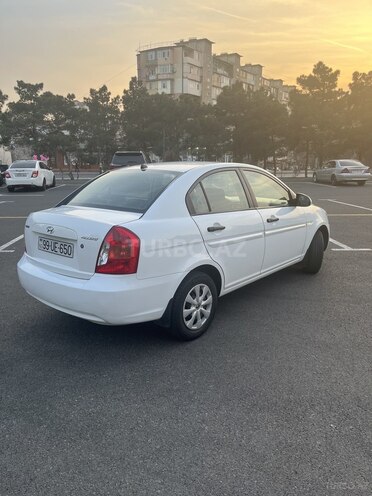 Hyundai Accent 2009, 270,000 km - 1.4 л - Bakı