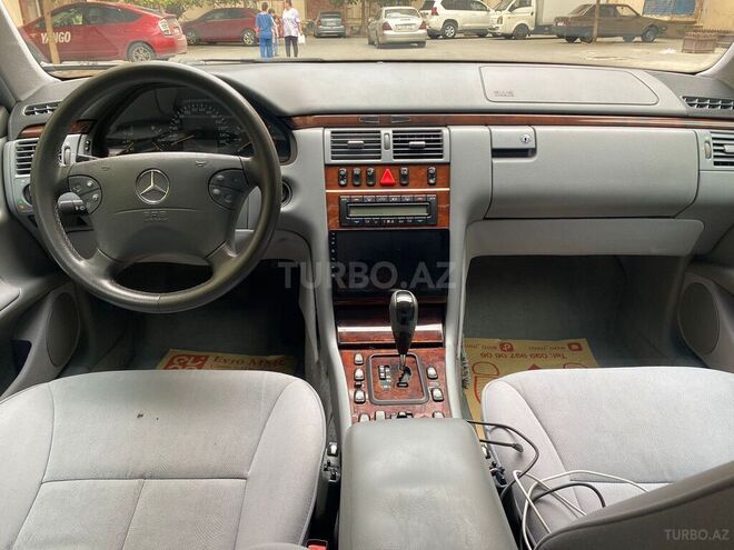 Mercedes E 280 2000, 400,000 km - 2.8 л - Bakı