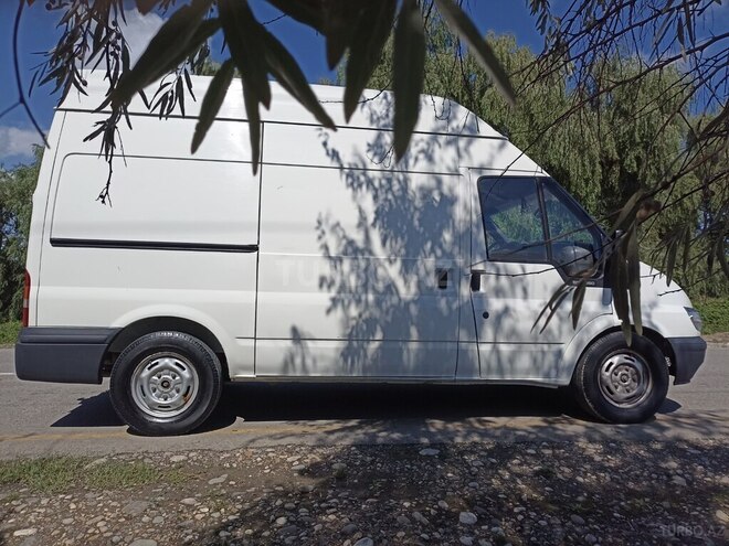 Ford Transit 2006, 354,000 km - 2.0 l - Quba