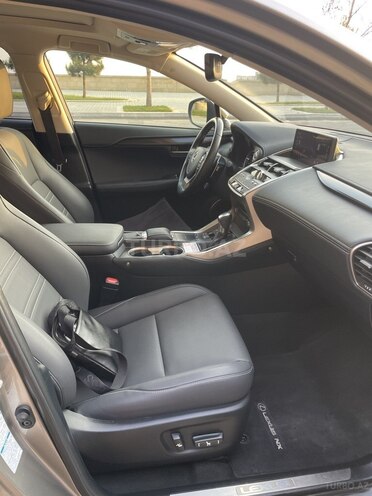 Lexus NX 300h 2020, 27,000 km - 2.5 l - Bakı