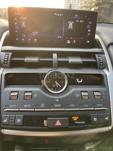 Lexus NX 300h 2020, 27,000 km - 2.5 l - Bakı