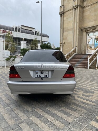 Mercedes C 230 1999, 250,000 km - 2.3 l - Bakı