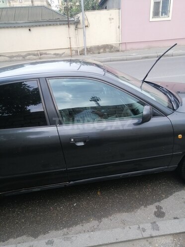 Audi A4 1998, 268,000 km - 1.6 l - Bakı