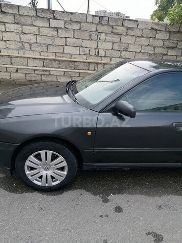 Audi A4 1998, 268,000 km - 1.6 l - Bakı